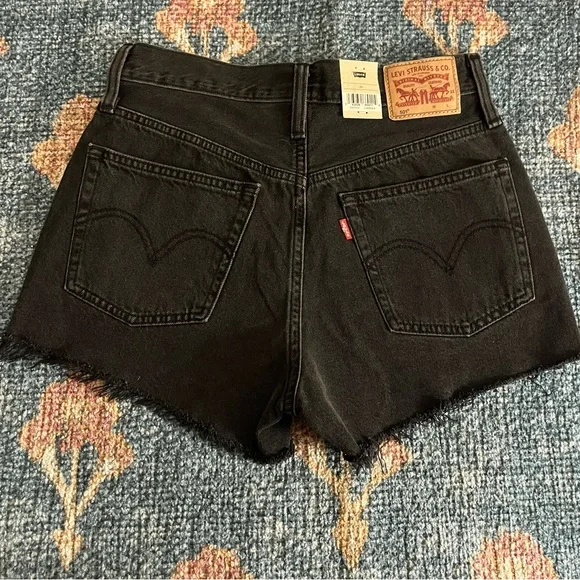 SOLD SOLD NWT Levi 501 High Rise Shorts - Picture 5 of 6